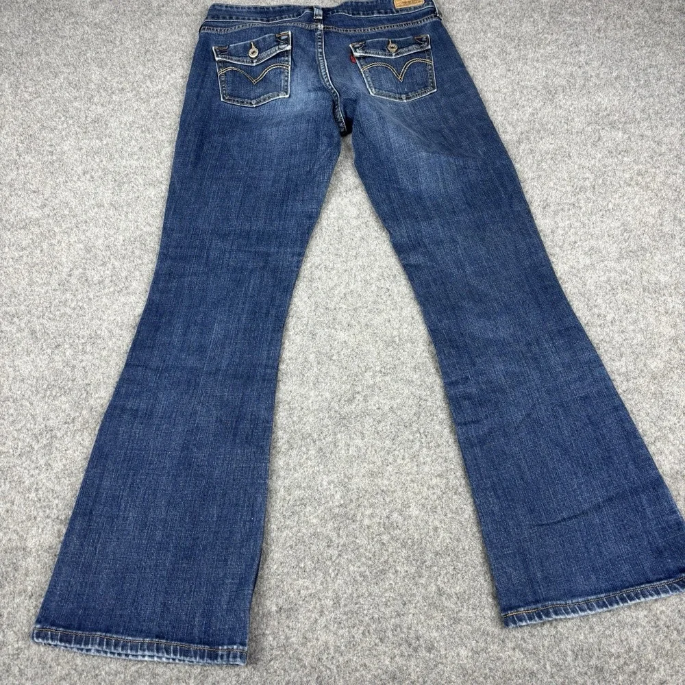 Levi's 526 Slender Bootcut Jeans Women's 6 Medium Y2K Medium‎ Wash Red Tab Denim